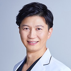 鴨田隆弘 医師